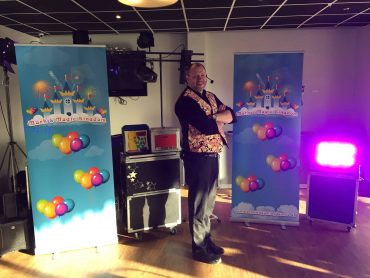 Children’s entertainer performing in Hull